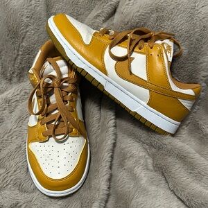 Women’s Nike Dunk 
Phantom Gold
Size 8